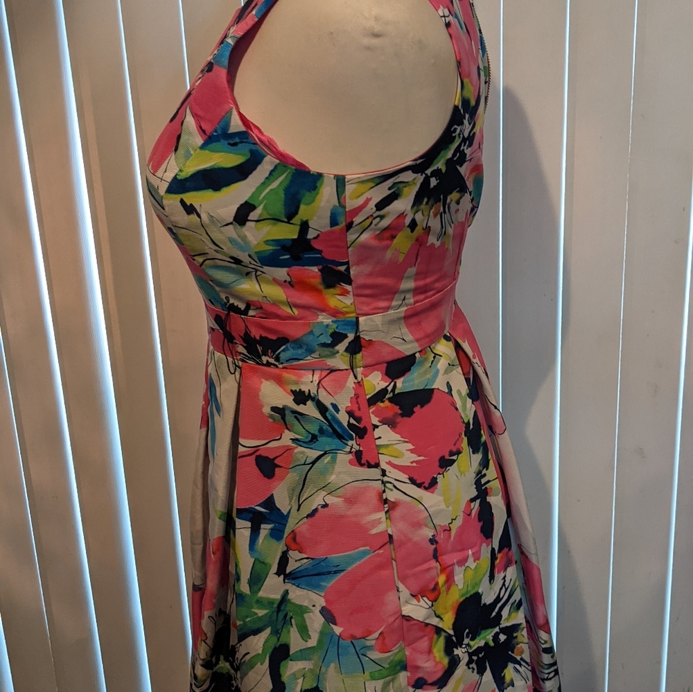 Dress - Picture 3 of 11